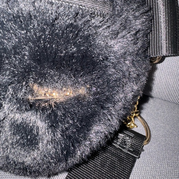 Kensie Black Plush Faux Fur Purse With Comfort Strap. - Picture 6 of 7